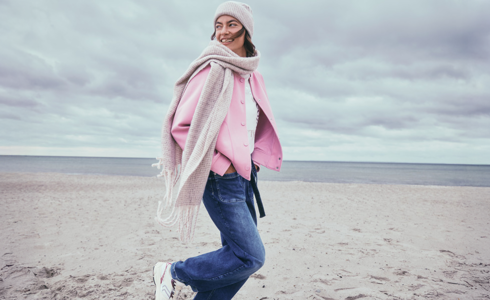 Outfity na prvý jesenný víkend: Voľný čas aj večer v meste