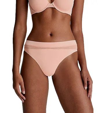 Dámská tanga Calvin Klein QF6047E tm.pudr